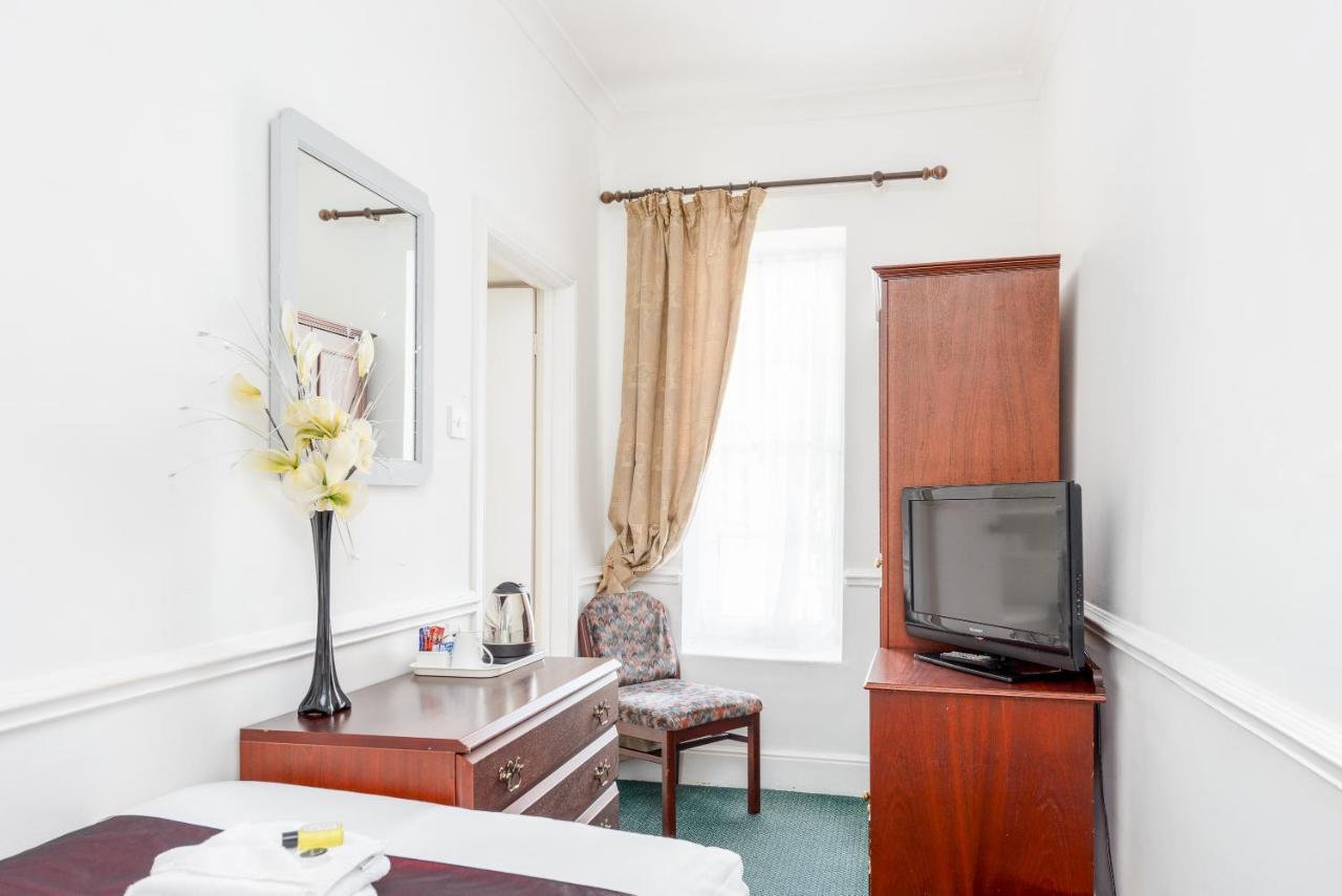 Abbey Lawn Hotel توركواي المظهر الخارجي الصورة